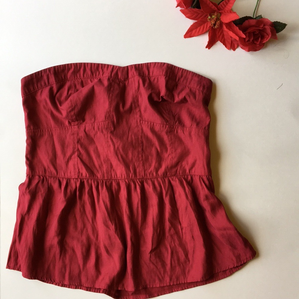 AMERICAN EAGLE strapless red top